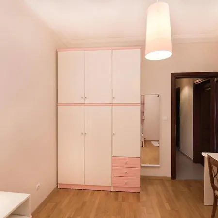 Nesting Ramblers Skg #1 Apartman *