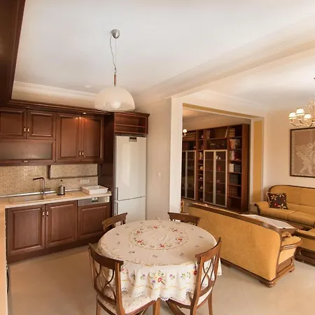 Nesting Ramblers Skg #1 Thessaloníki