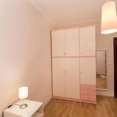 Apartamento Nesting Ramblers Skg #1 *