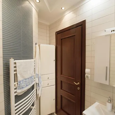 Nesting Ramblers Skg #1