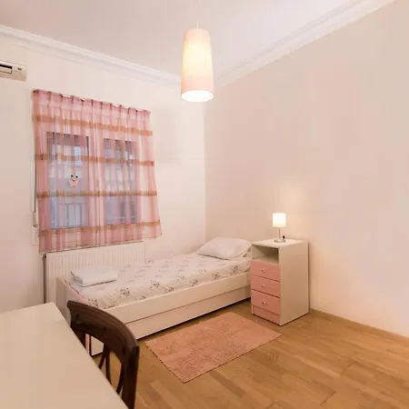 Nesting Ramblers Skg #1